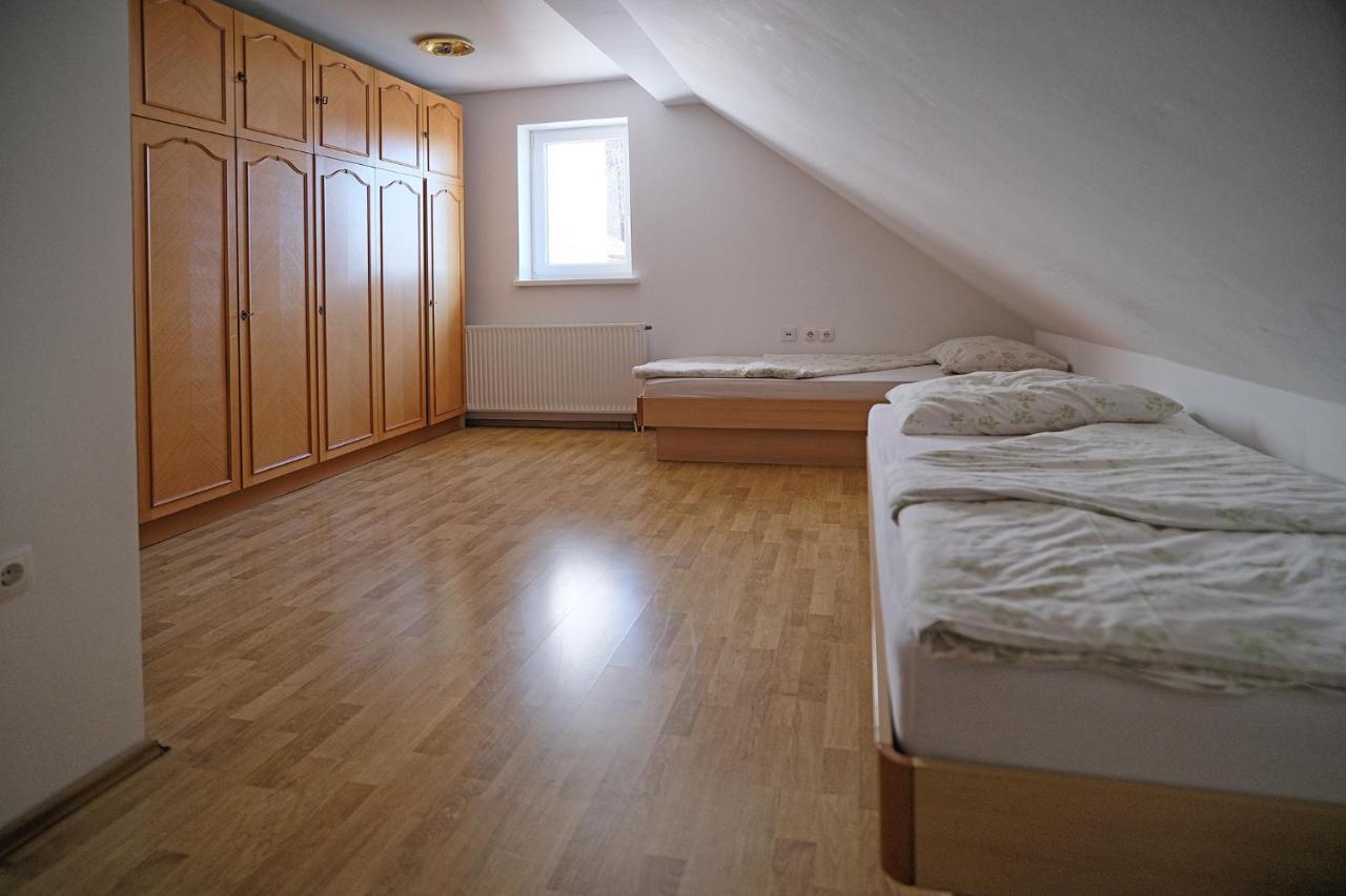 Sostanj Velenje Ravne Sobe Rooms Vrtacnik D O O Экстерьер фото