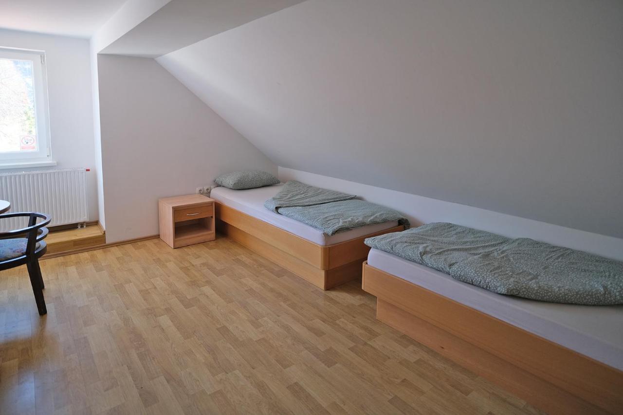 Sostanj Velenje Ravne Sobe Rooms Vrtacnik D O O Экстерьер фото